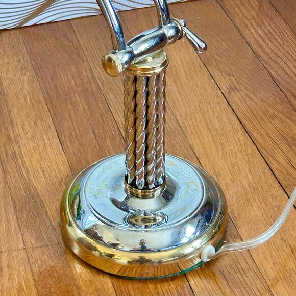 Vintage Cane & Reed Round Lighted Adjustable Make-Up Mirror with Twisted Stem - Picture 4 of 16